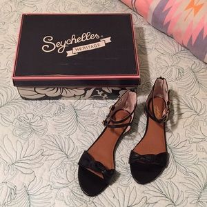 Seychelles I’ve Got A Secret Black Leather Sandals